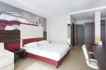 B&B - 44