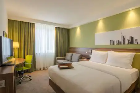 Hampton by Hilton Frankfurt City Centre Messe - 3