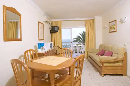 Apartamentos Stella Maris - Marcari SL - 3