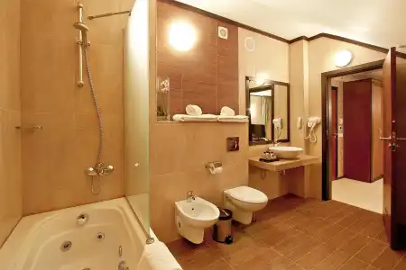 Best Western Plus Bristol - 9