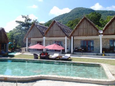 Rocks Beach Boutique Bungalows - 13