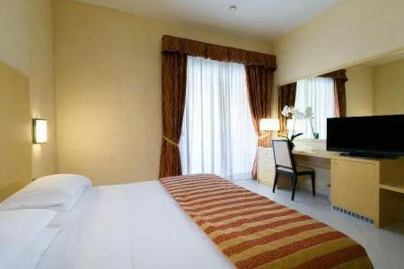 Continental Wellness & Spa - 58