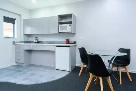Aubyn Court Spa Motel - 38