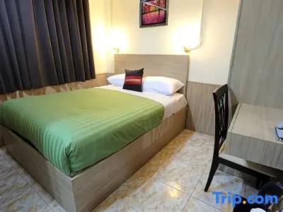 Sukhumvit 20 Guest House - 28
