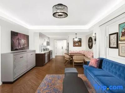 Maple Palace - 102