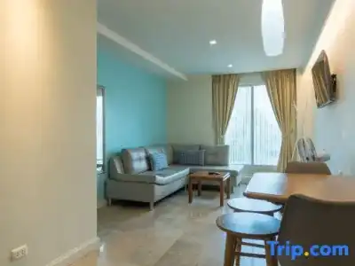 Sabai Sathorn - 213