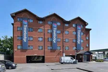 Travelodge London Park Royal - 15