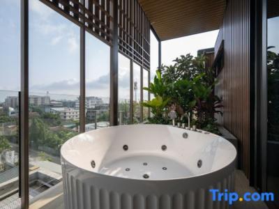 Shan Villas Sukhumvit - 245