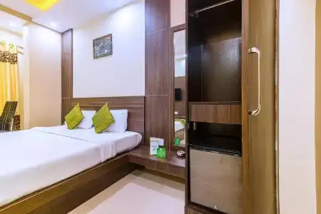 Treebo Globe International Near Kalighat Mandir - 26