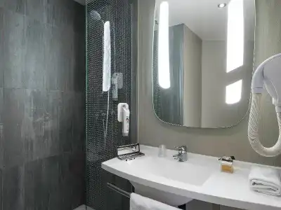 ibis Paris Ornano Montmartre Nord 18ème - 32