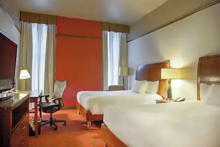Hilton Garden Inn Milwaukee Downtown - 89