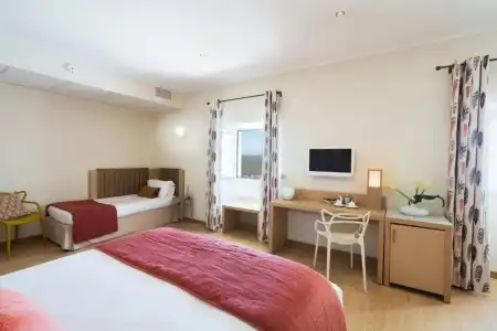 Hôtel Santateresa - 58