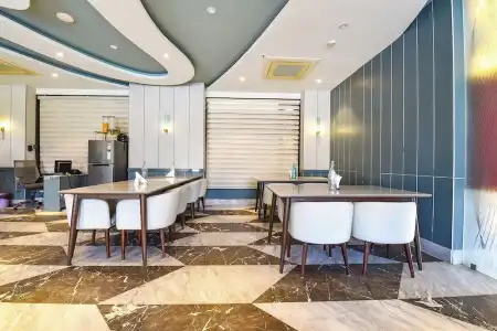 FabElite Park Inn - 23