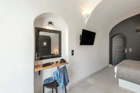 Pearl of Caldera Oia Boutique - 82