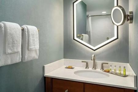 DoubleTree by Hilton Ocean City Oceanfront - 167