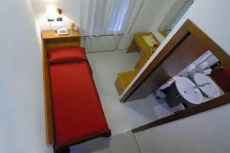 Nella - 4
