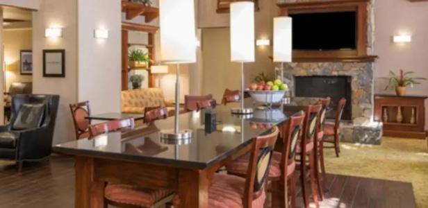 Hampton Inn & Suites Florence-North-I-95 - 20