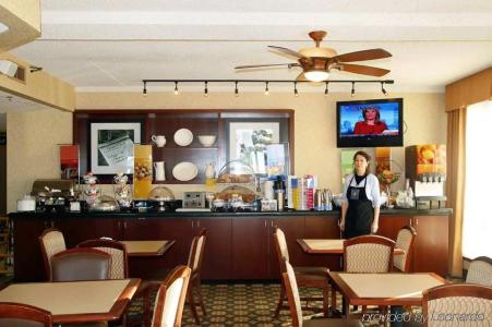 Hampton Inn des Moines-Airport - 22