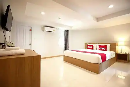 Super OYO 483 Pannee Khaosan - 26