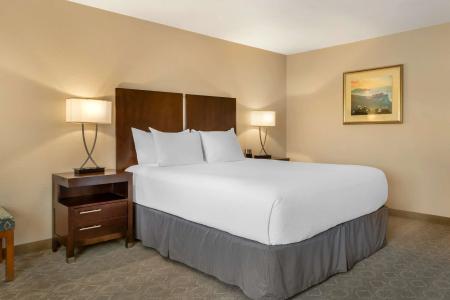 Best Western Plus Monterey Inn - 62