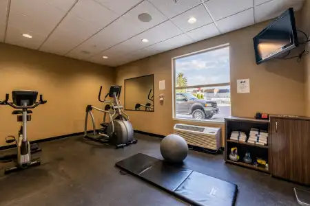 Holiday Inn Express Golden-Kicking Horse by IHG - 15