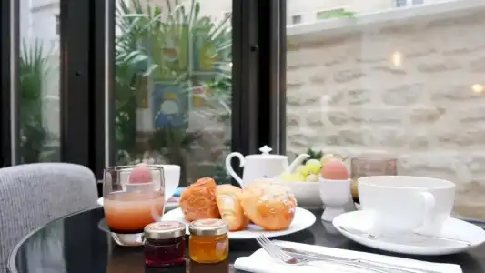 Hôtel Moderniste - 10