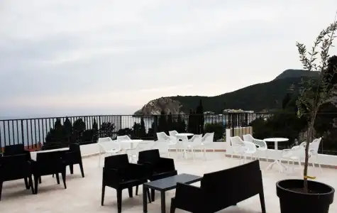 Pearl Beach Resort - Hills & Villas - 12