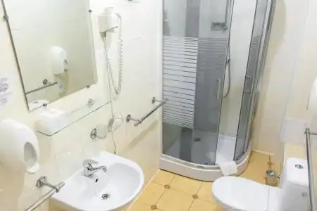 Reikartz Kropivnytskiy - 17