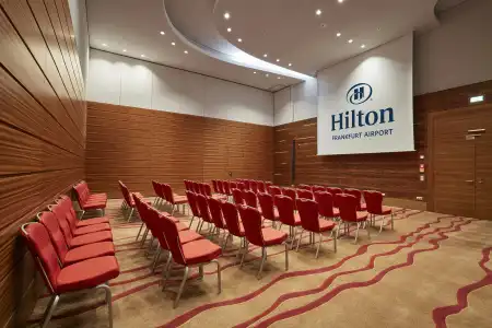 Hilton Frankfurt Airport - 42