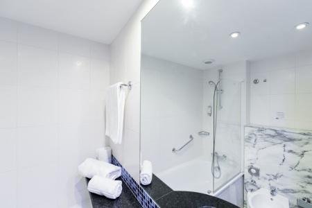 Holiday Inn Express Lisbon Airport by IHG - 9