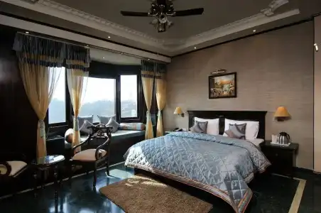 Diplomat Residency - 42