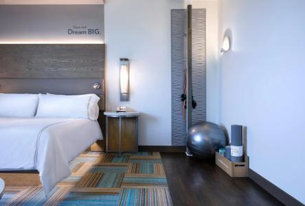EVEN Miami - Airport by IHG - 5