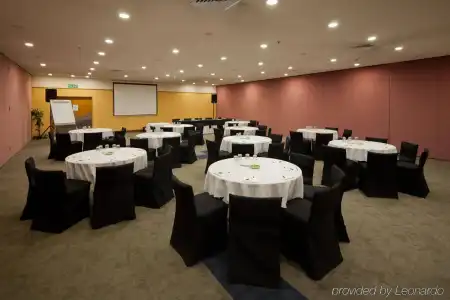 Distinction Hamilton & Conference Centre - 24