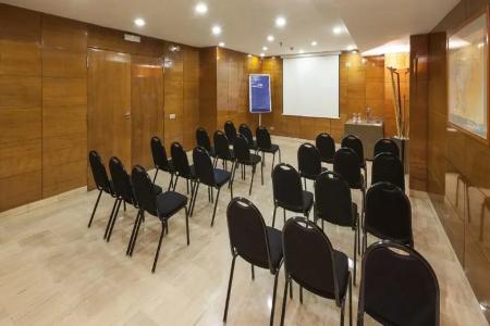 NH Barcelona Eixample - 18