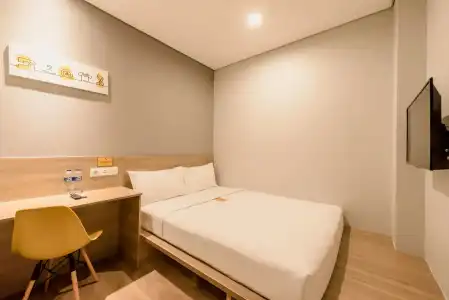 Yellow Bee Tanah Abang - 24