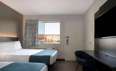 Motel 6 Bakersfield, CA - South - 47