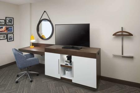 Hampton Inn and Suites by Hilton Phoenix Downtown - 22