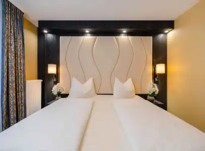 PLAZA INN Koln - 41