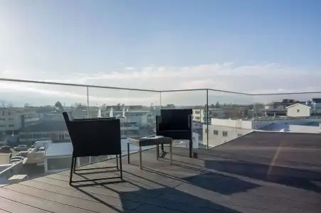 SUYTES Business Studios - 5