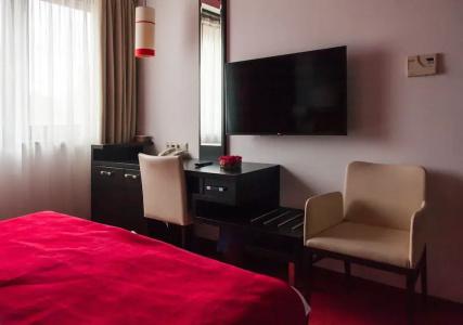 Corso Boutique - 50