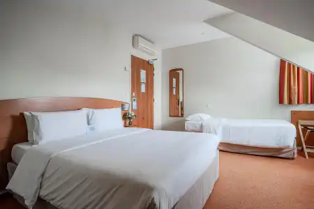 Hôtel Kyriad Rennes Nord - 42