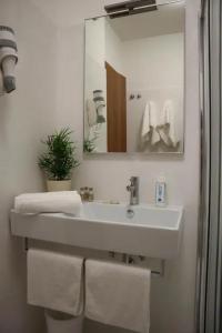 Columbia & Ninfea - 73