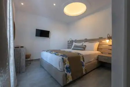 Caldera's Dolphin Suites - 41
