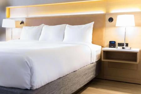 Radisson Phoenix Airport - 44