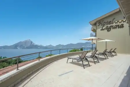 Laguna - 52