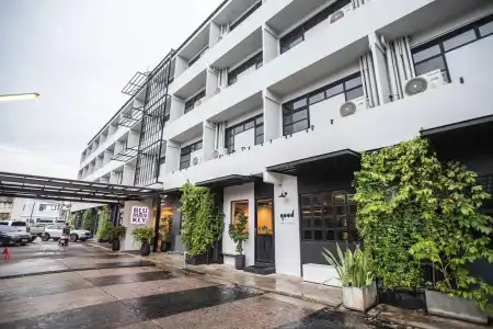 Blu Monkey Suratthani - 0
