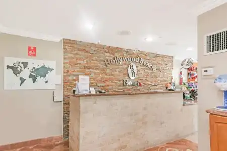 OceanSide Boutique - Hollywood - 30