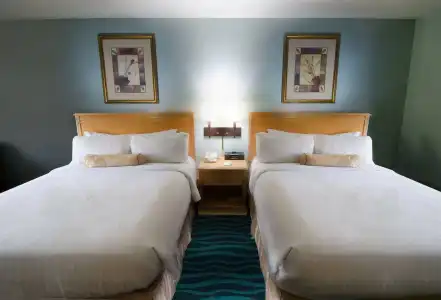 Ocean Park Inn - 4