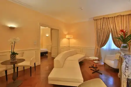 Rua Frati 48 in San Francesco - 77