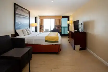 Super 8 By Wyndham Virginia Beach Oceanfront - 12